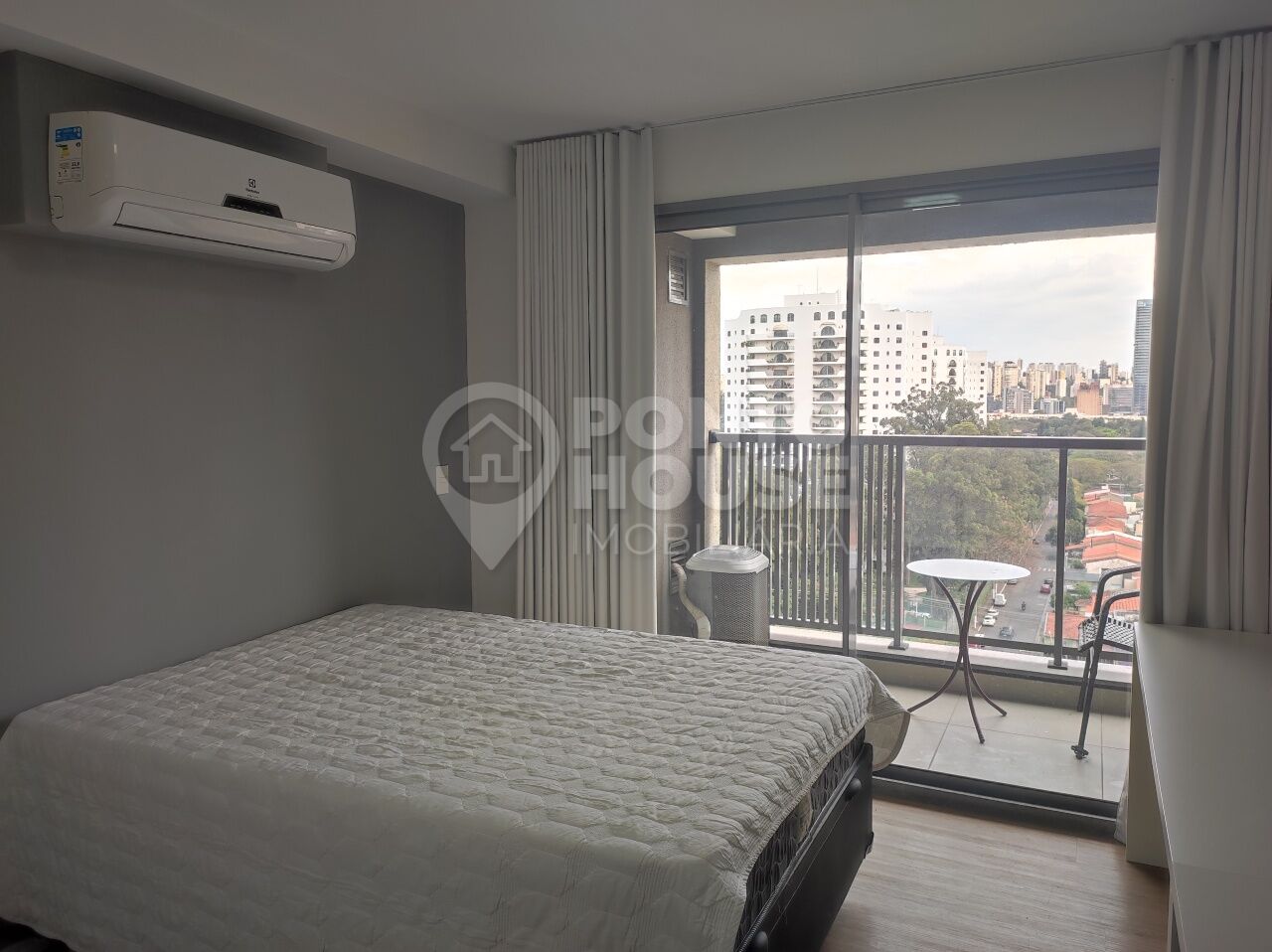 Studio mobiliado para venda em Santo Amaro