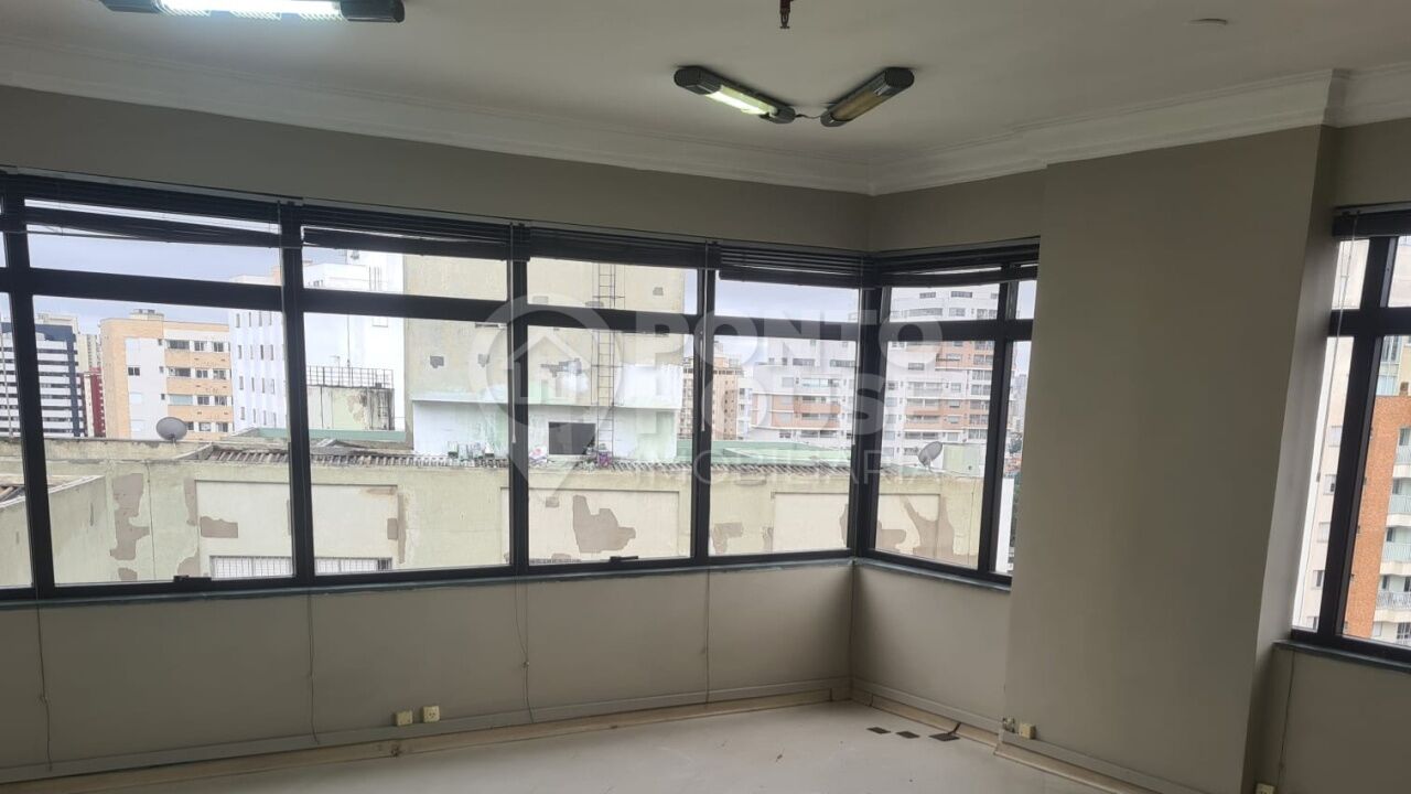 Sala comercial de 32m², 1 vaga no Bairro da Saúde, venda e locação