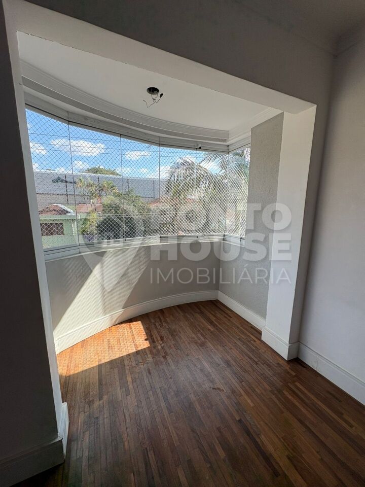 Apartamento à venda no Ipiranga,2 dormitórios, 1 suíte,2 vagas,terraço e quintal