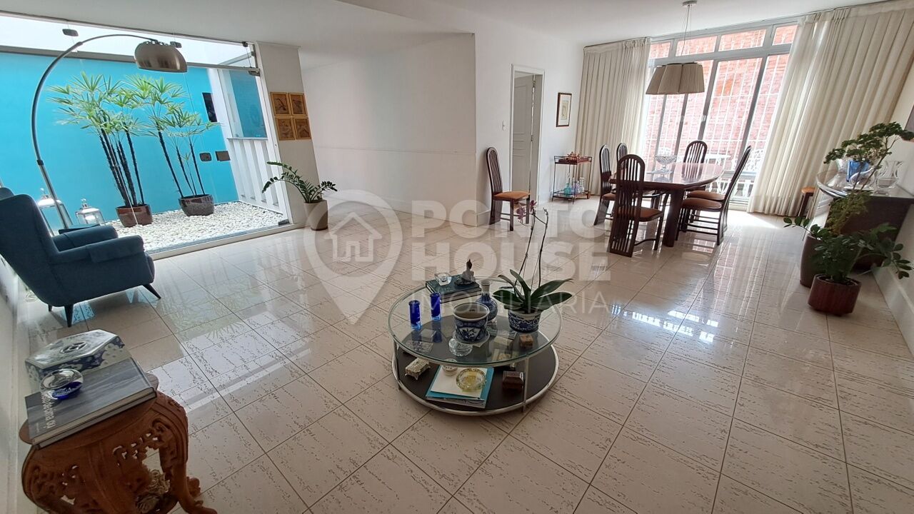 Casa à venda Planalto Paulista 3 suítes, 5 vagas, 10 x 50, quintal, melhor local