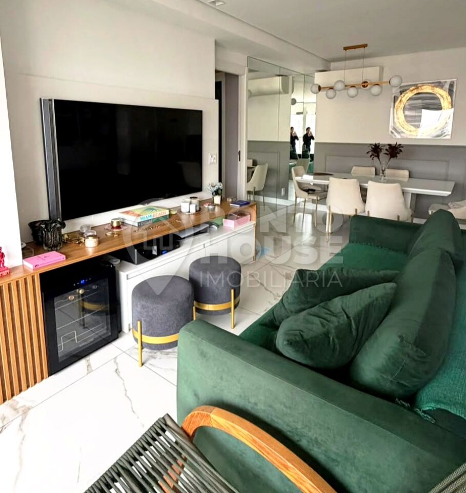 Apartamento à venda na Vila Clementino, 74m², 2 suítes, 1 vaga e depósito privativo.