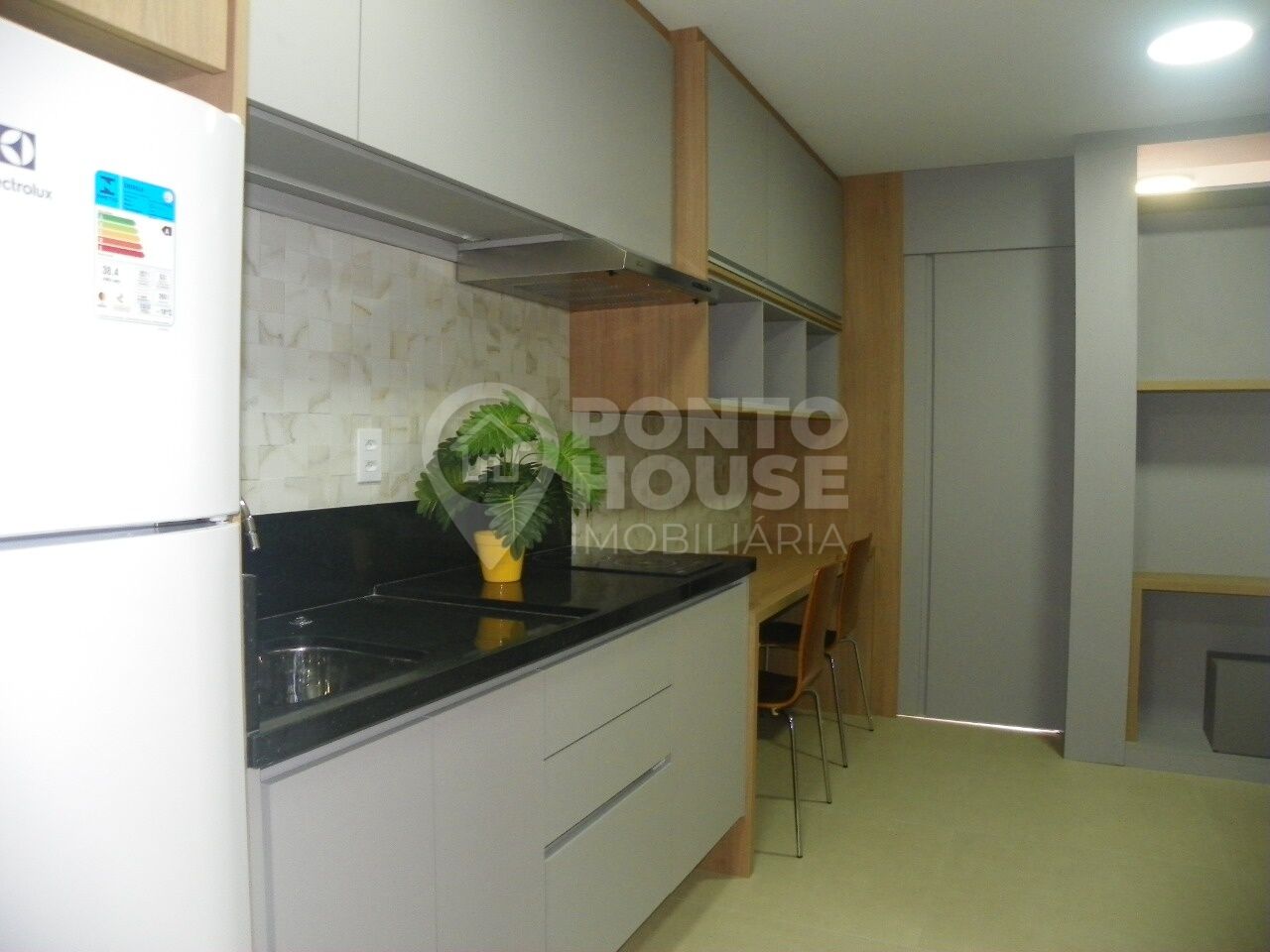 Studio para locação em Mirandópolis, 28m², mobiliado e pronto para morar.