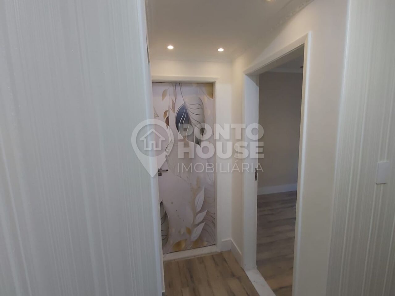 Apartamento à venda, 2 dormitórios, 48 m², na Aclimação.