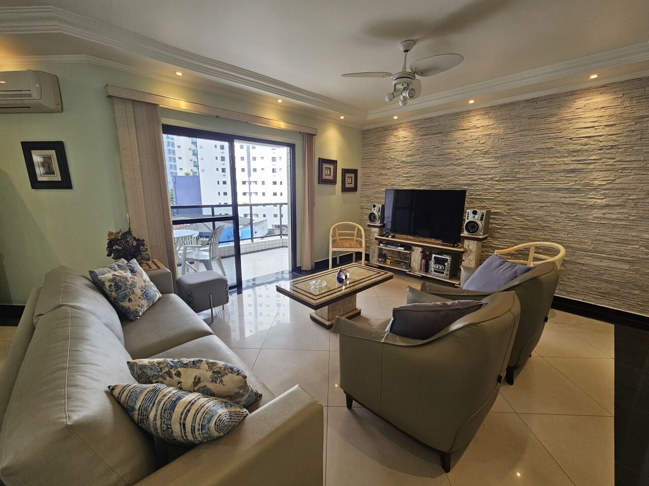 Apartamento para Venda - Pitangueiras