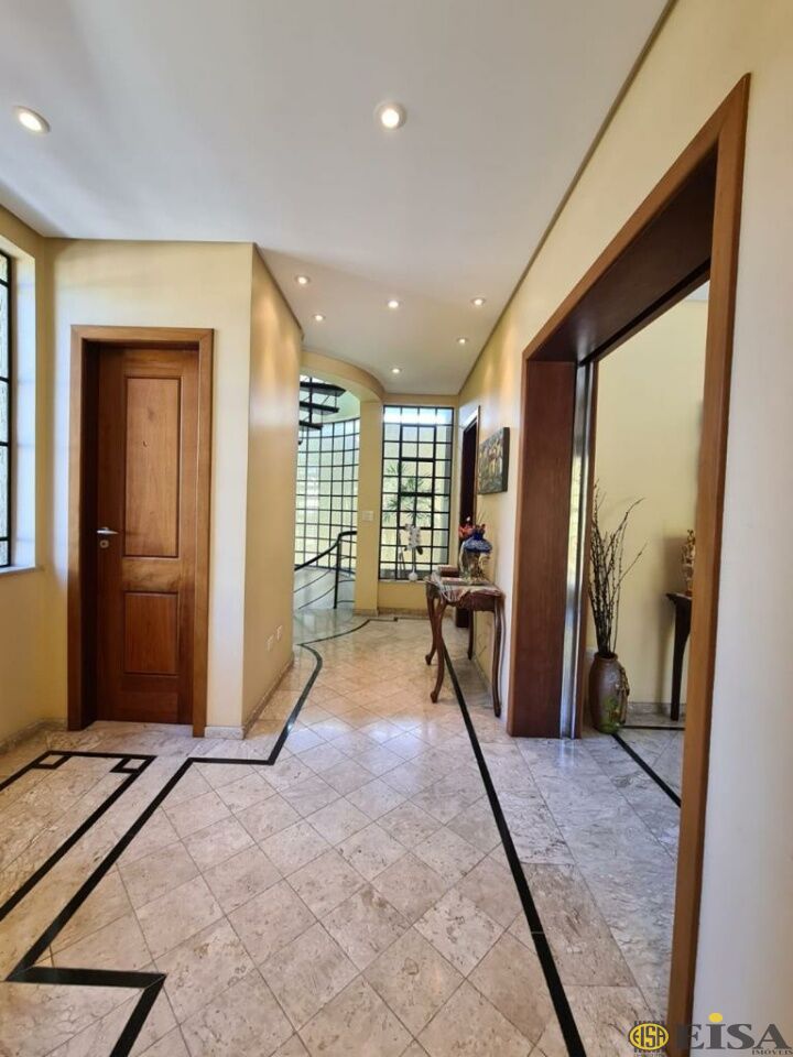 VENDA | SOBRADO - Chácara Santo Antônio Zona Leste - 3 dormitórios - 5 Vagas - 442m² - CÓD:EJ5815