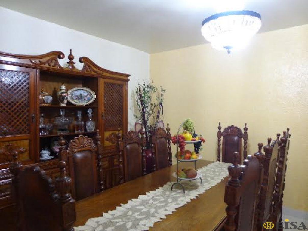 VENDA | SOBRADO - Terceira Divisão - 3 dormitórios - 3 Vagas - 1m² - CÓD:ET2854