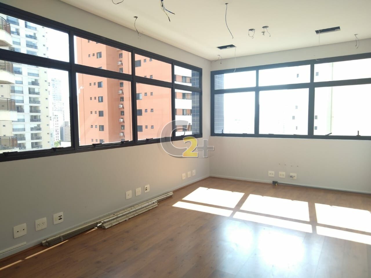 Conj. Comercial