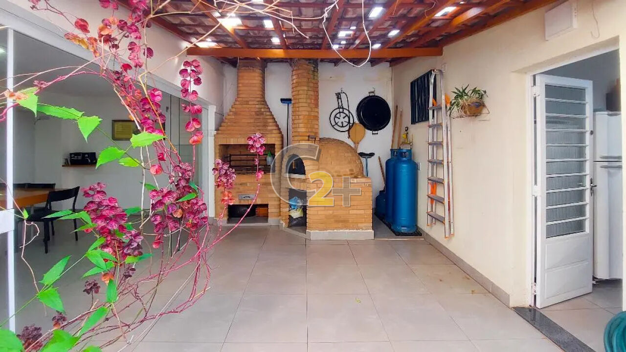 Sobrado Comercial