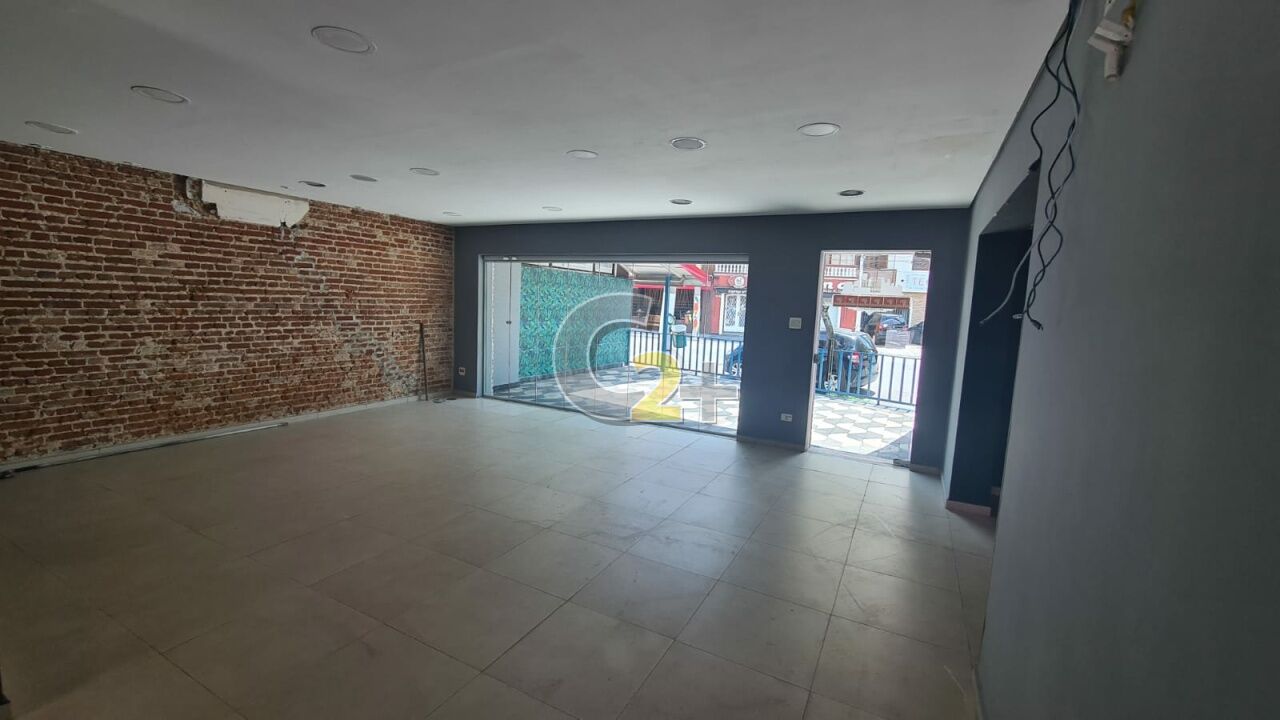 Sobrado Comercial