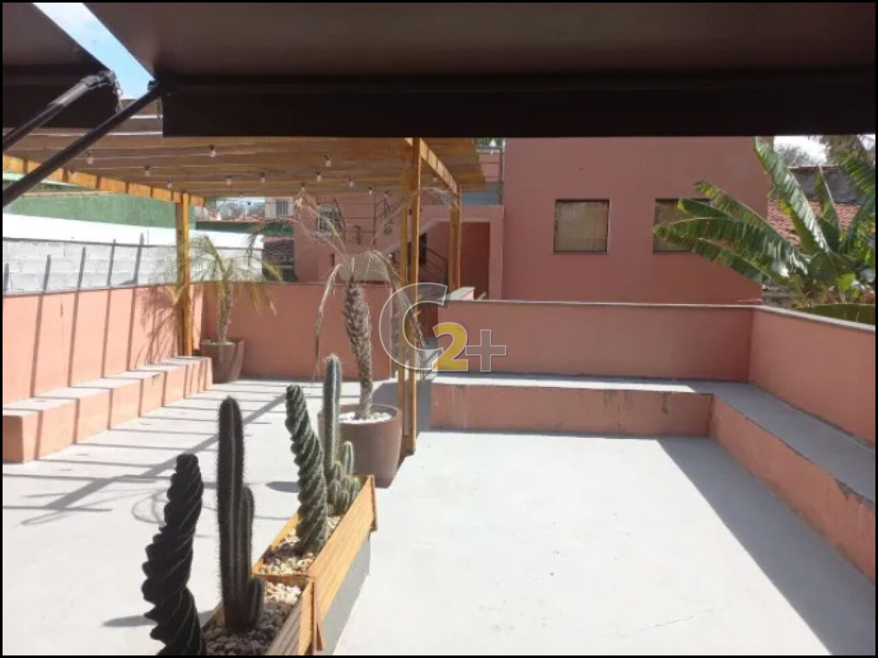 Sobrado Comercial
