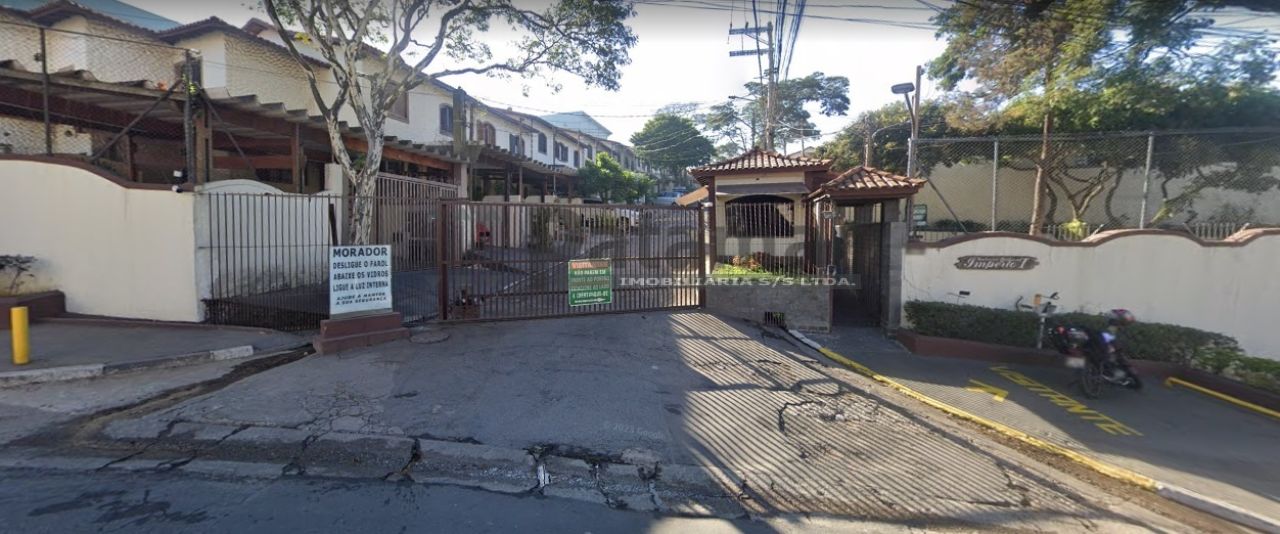Sobrado em Condomínio para Venda - Jardim Guarau