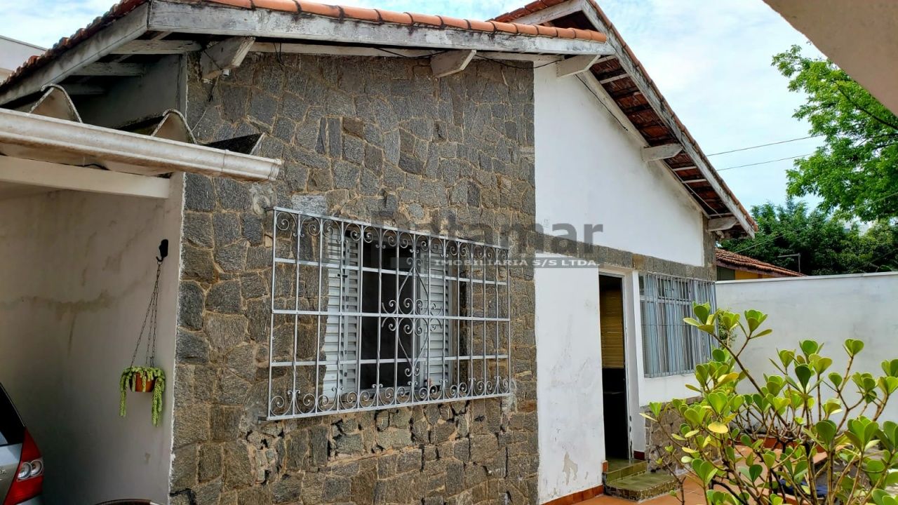Casa Assobradada para Venda - Jardim Celeste