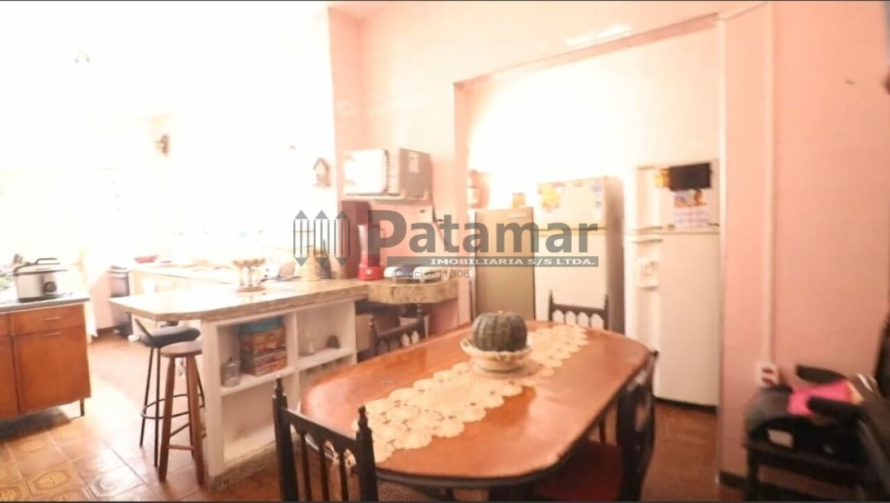 Casa Térrea para Venda - Instituto de Previdência