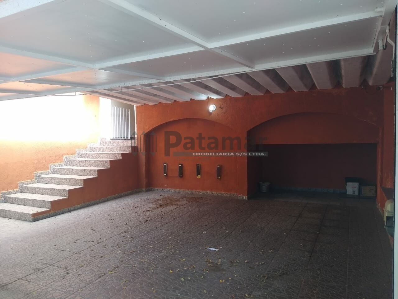 Sobrado para Venda - Caxingui