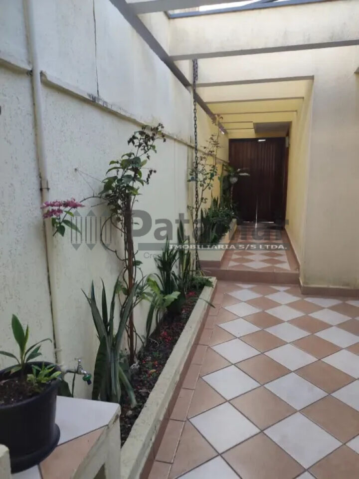Sobrado para Venda - Jardim Colombo