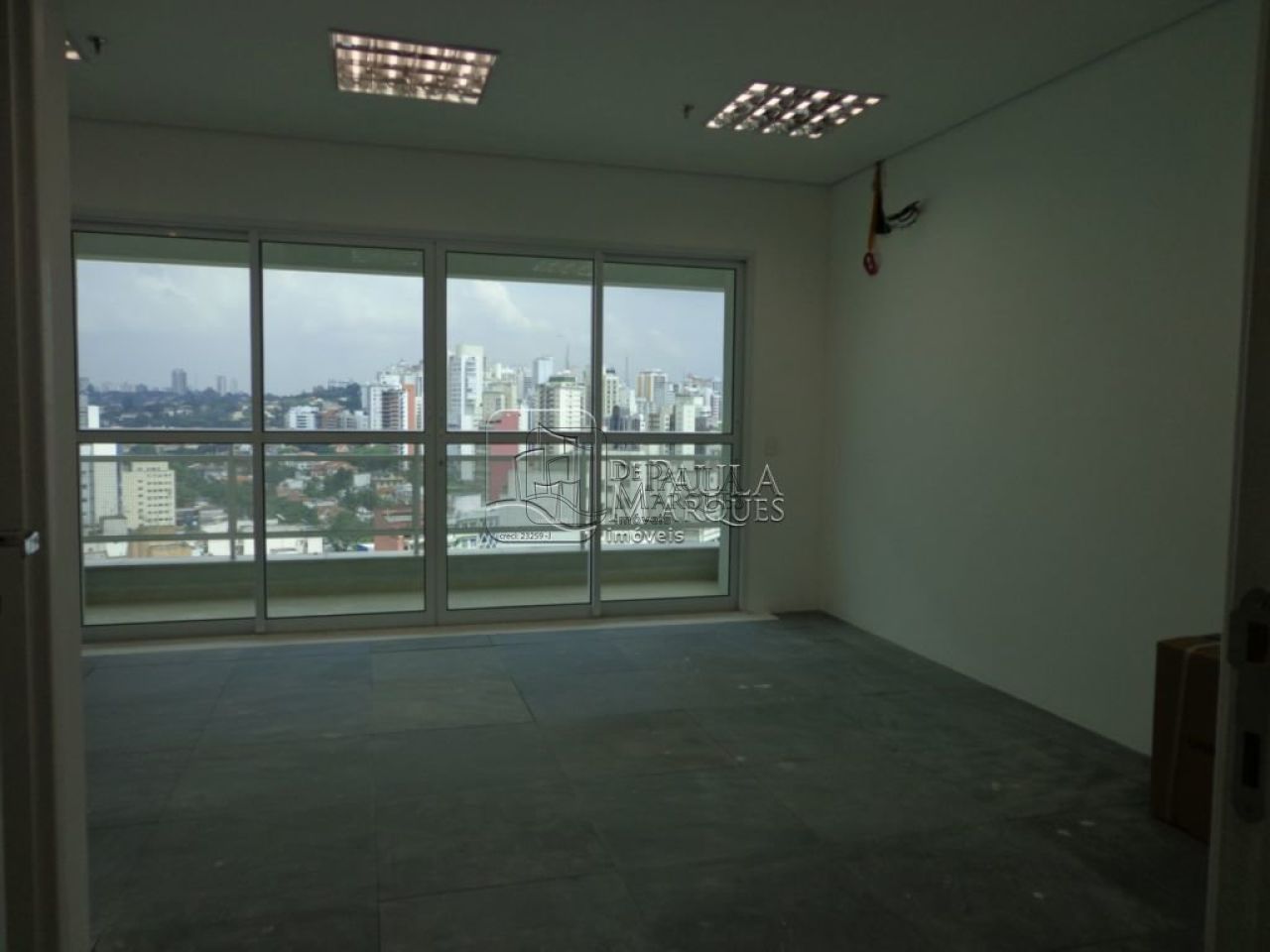 Conj. Comercial para Venda - Santa Cecília