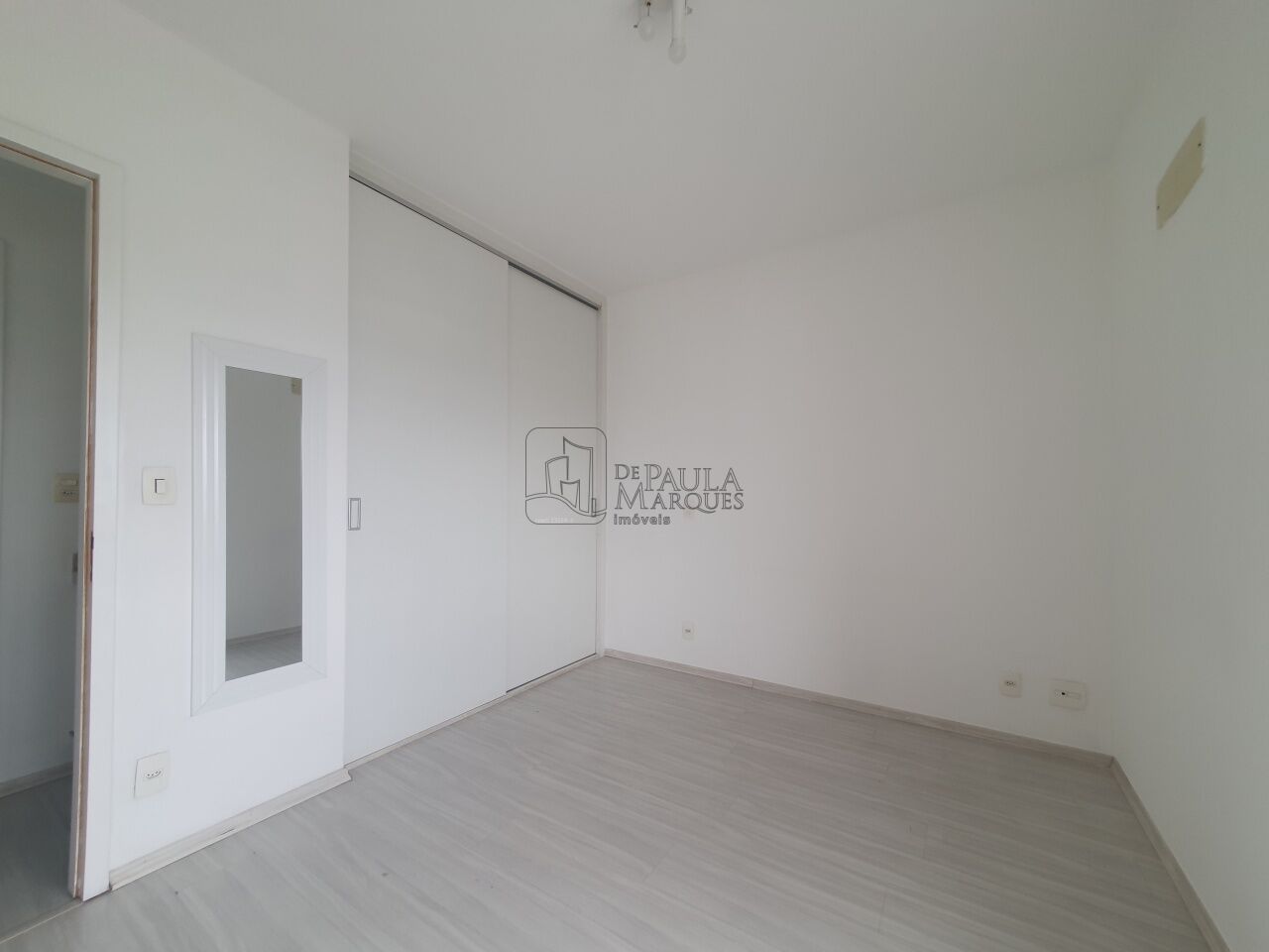 Apartamento para Locação - Parque Industrial Tomas Edson