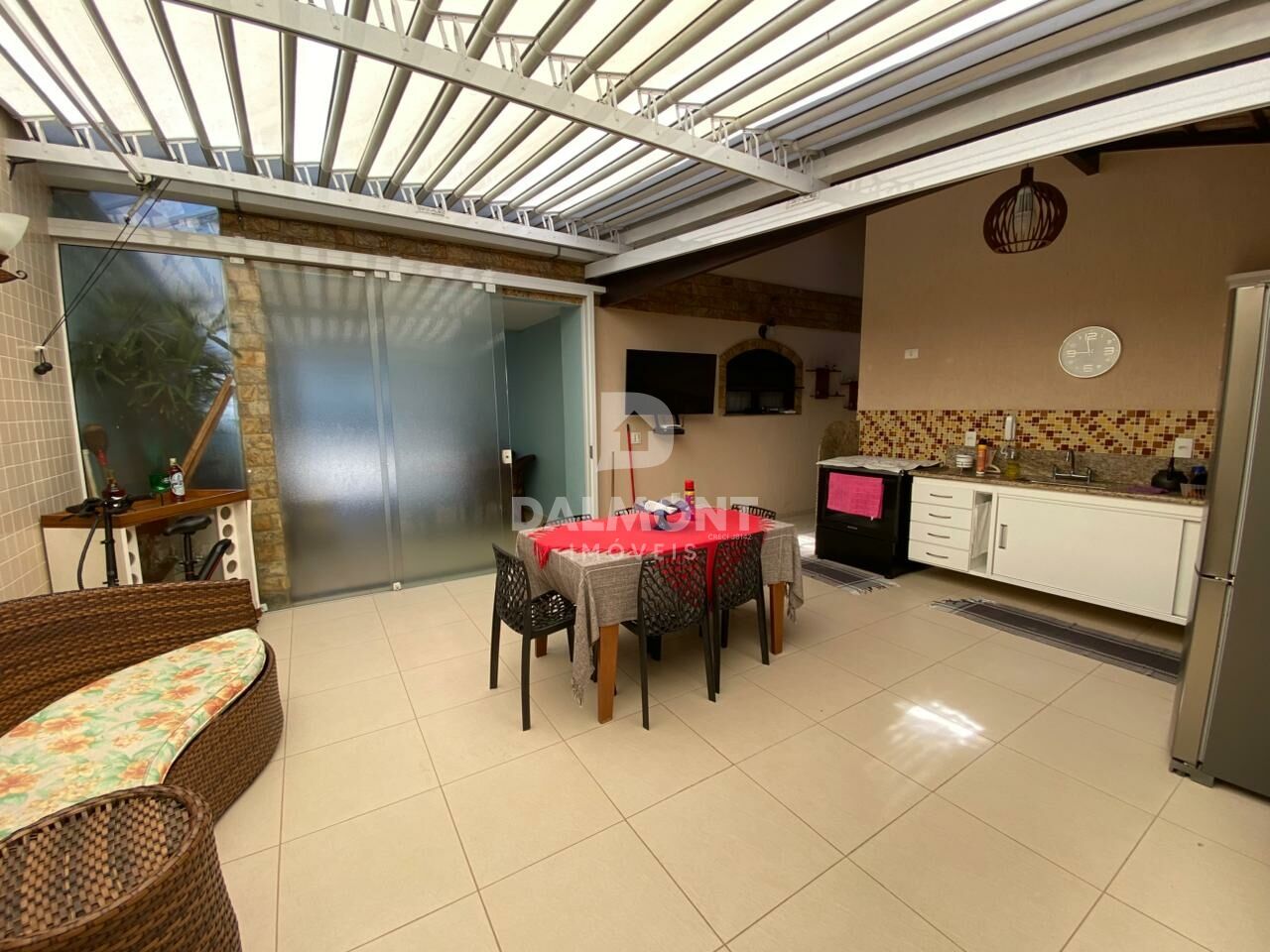 Casas Residenciais para Venda - Peró