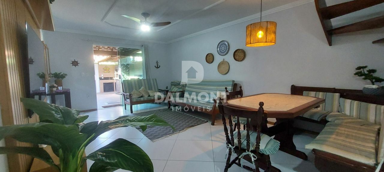 Casa para Venda - Peró