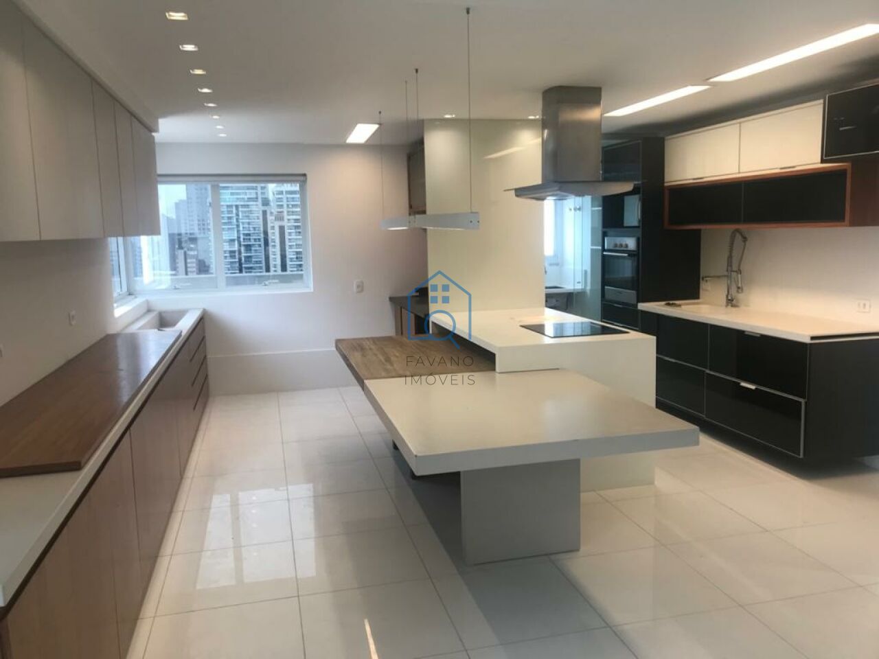 Duplex para Venda - Cidade Monções