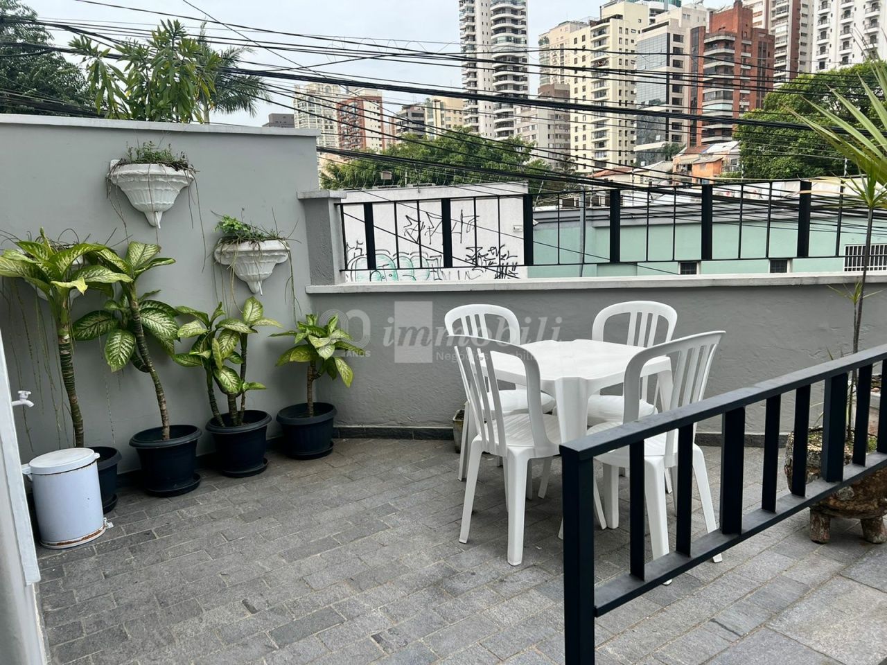 Casa Assobradada para Locação - PERDIZES