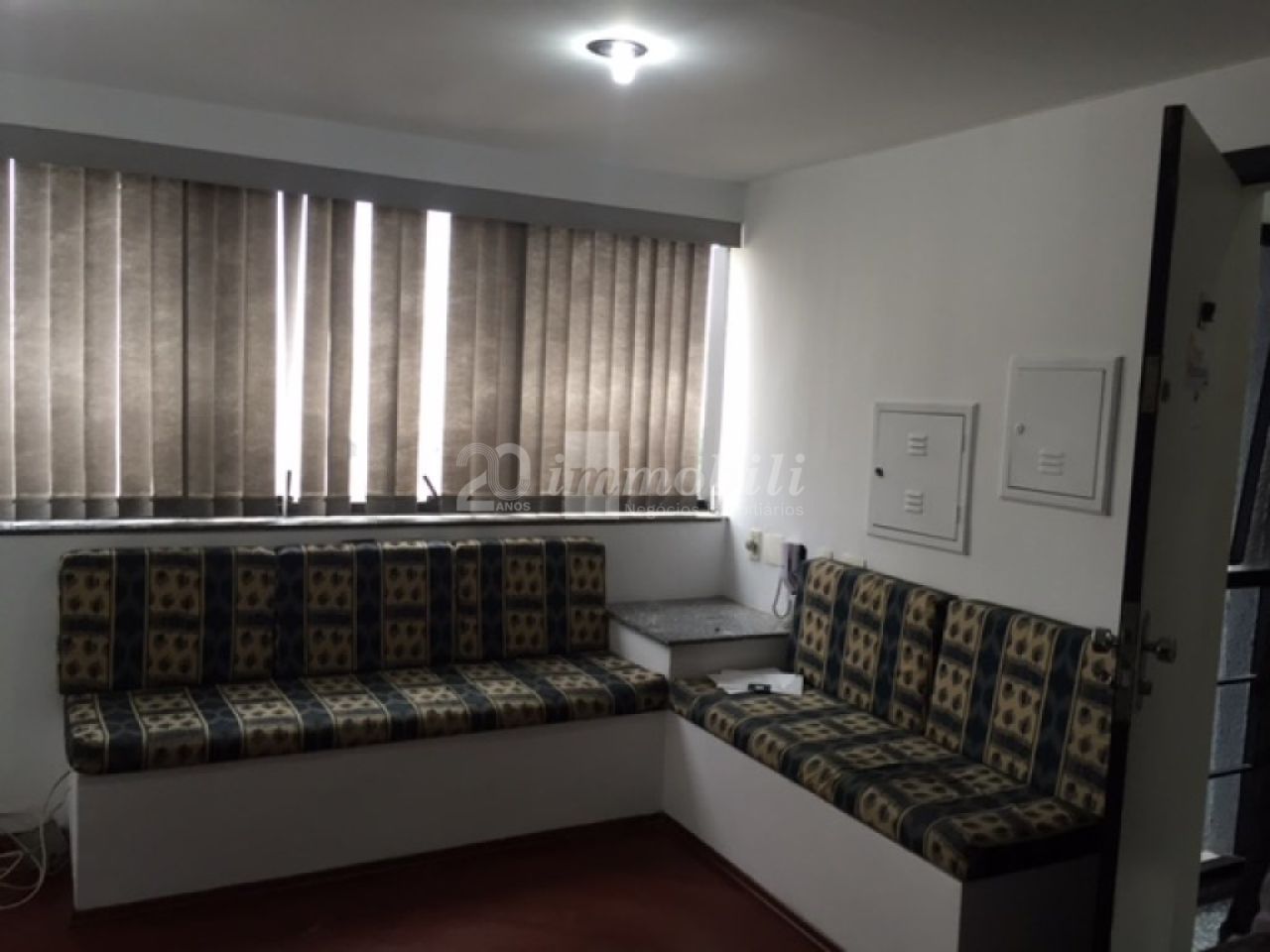 Conj. Comercial para Venda - SANTA CECÍLIA