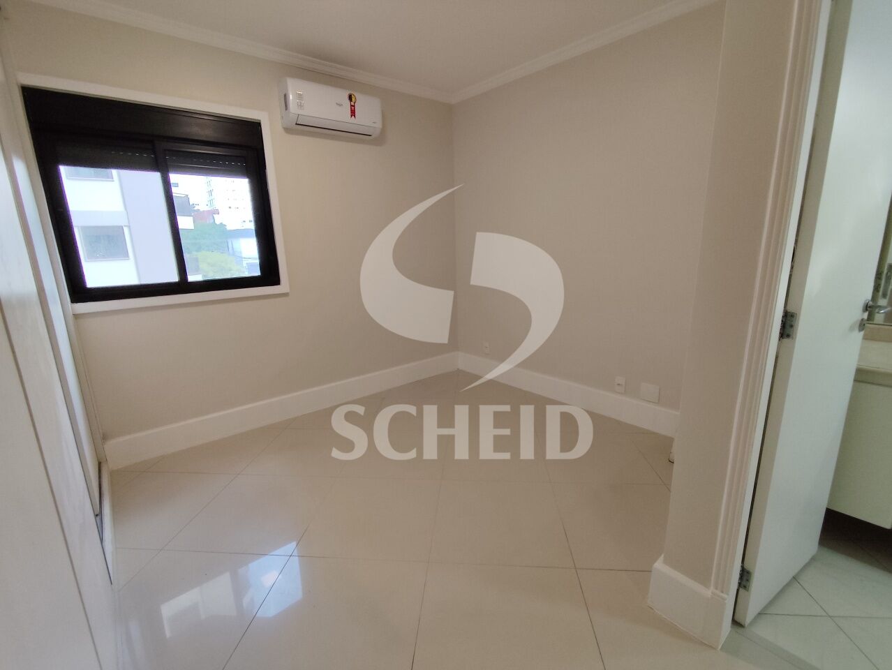 Suite 2