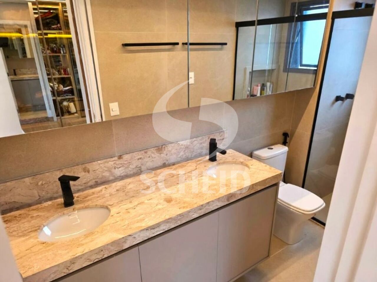 Foto 24