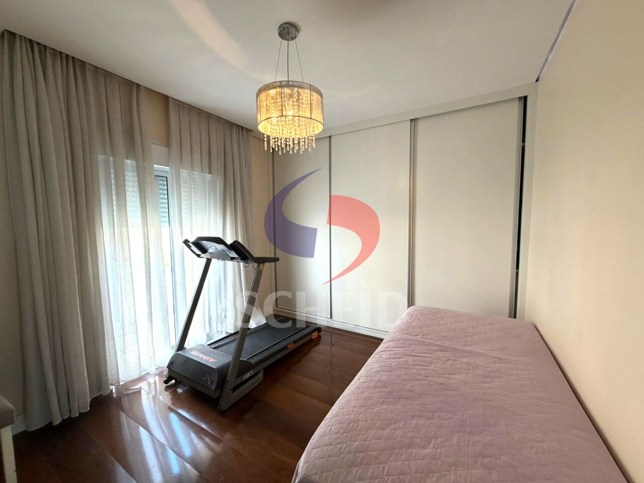 Foto 24