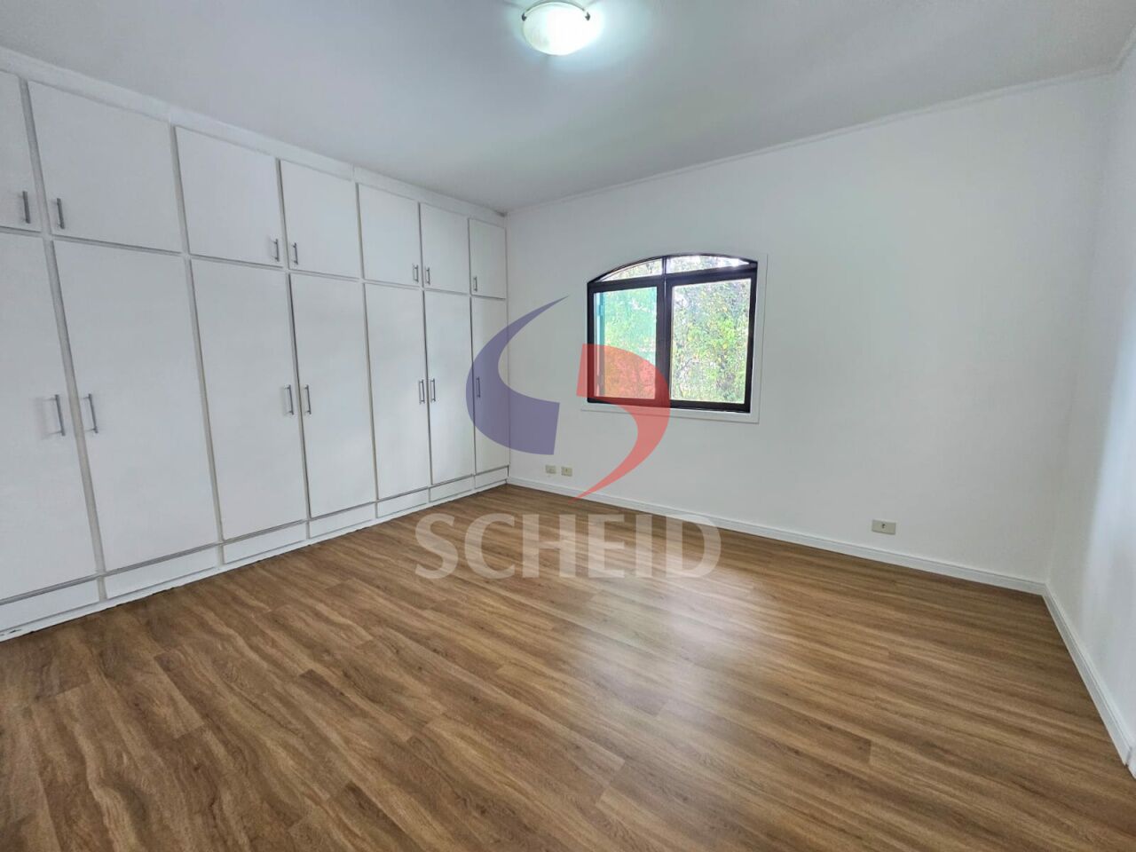 Foto 24