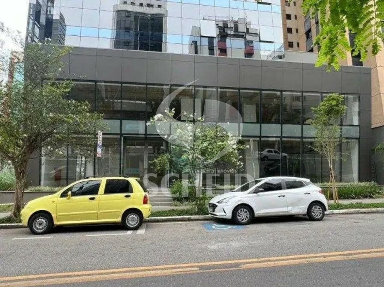 Foto 1