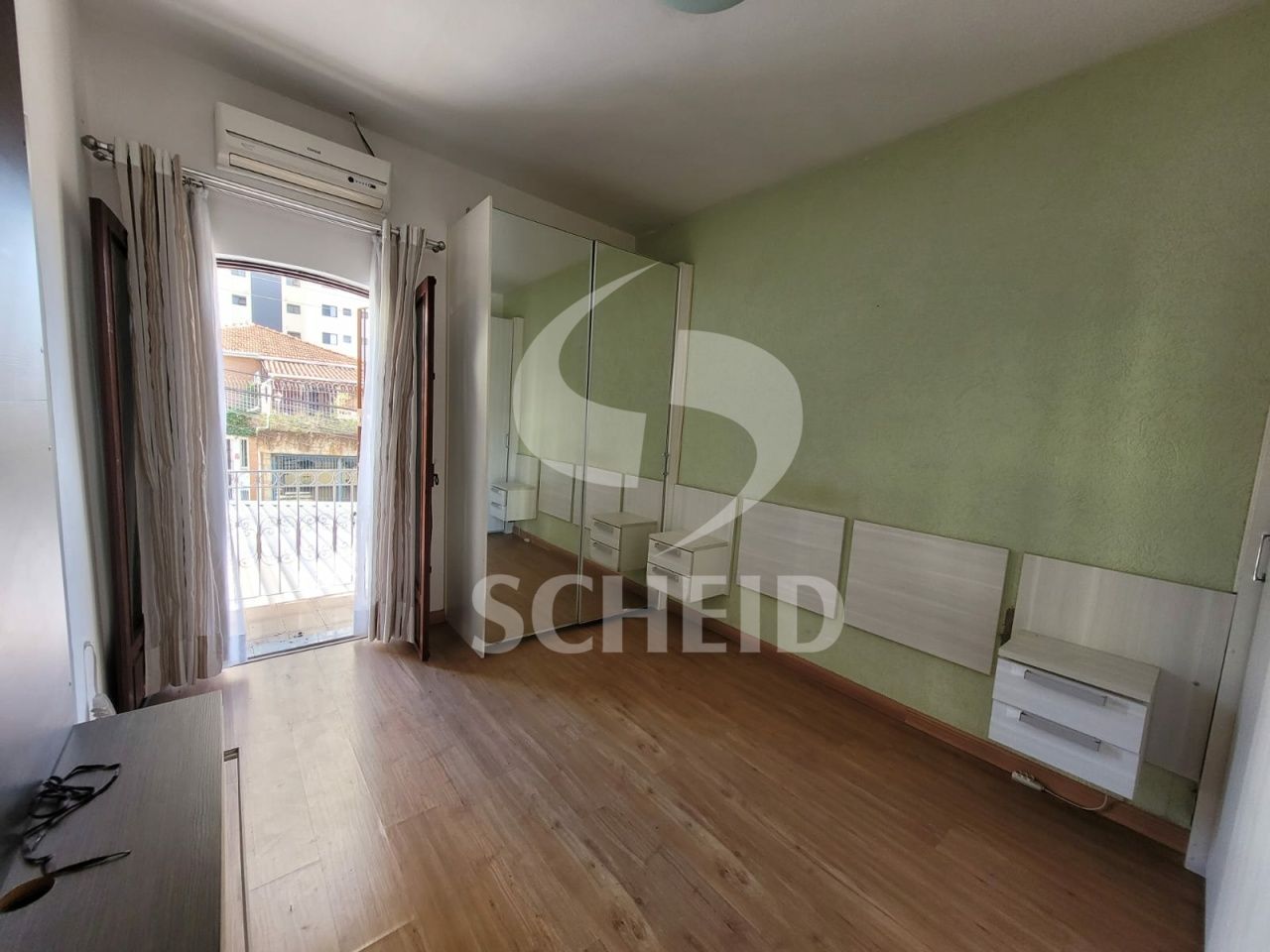 Foto 24