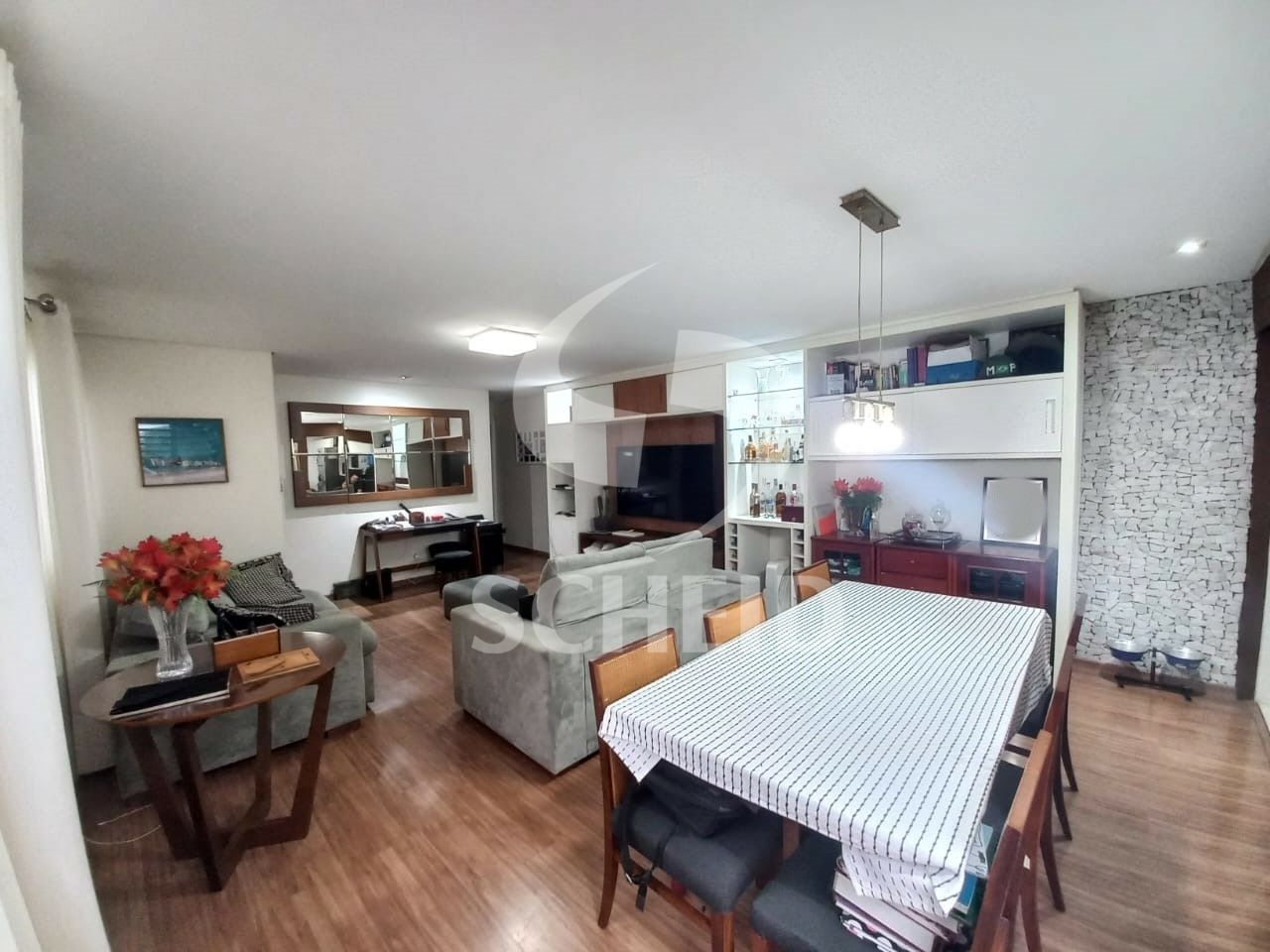 Foto 1