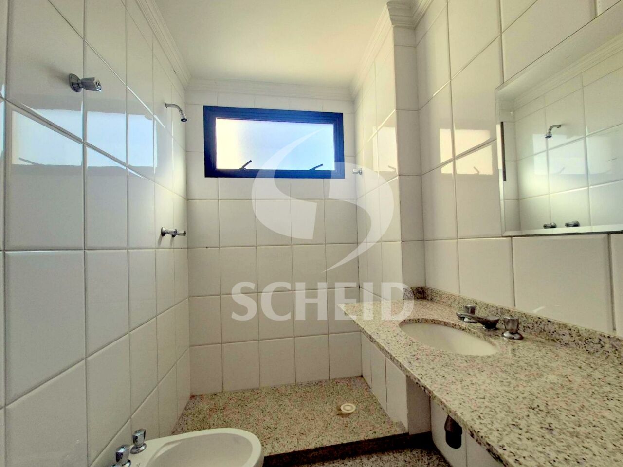 Foto 24