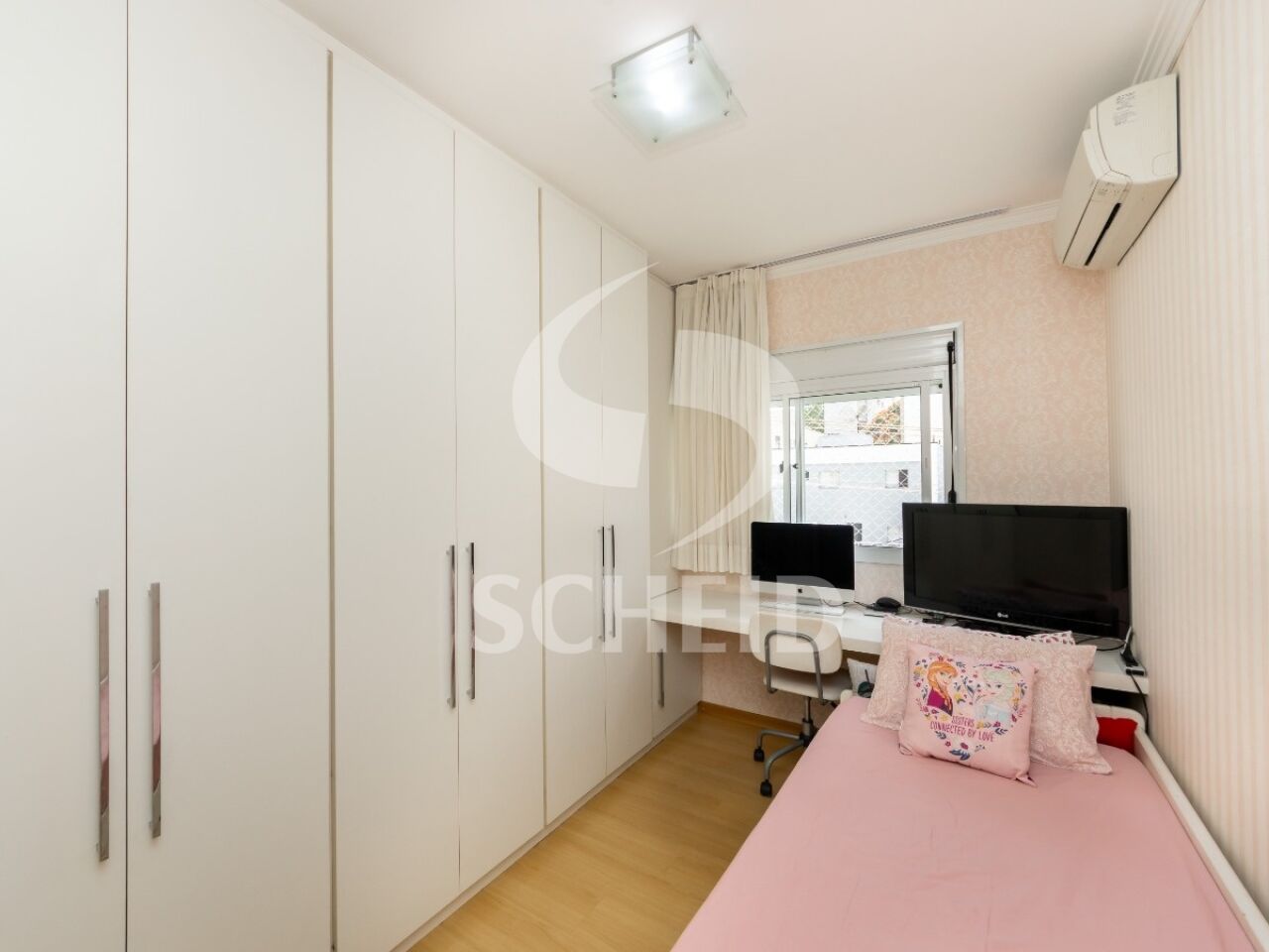 Foto 24