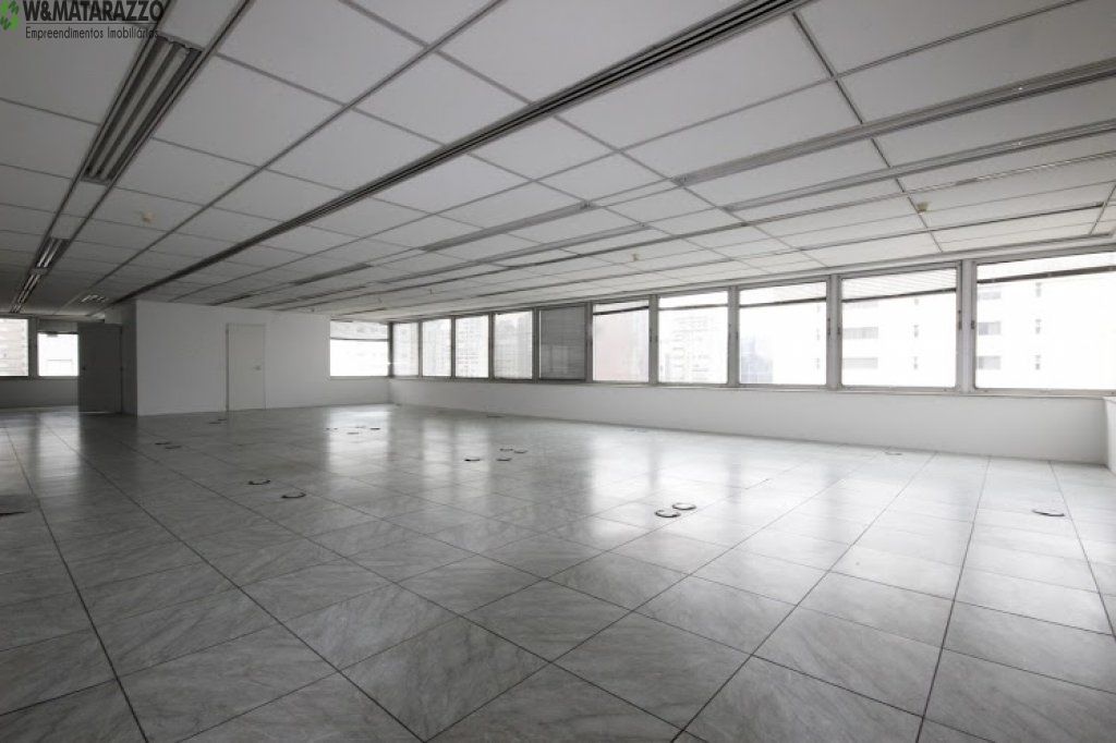 Conjunto Comercial/sala Itaim Bibi 0 dormitorios 3 banheiros 3 vagas na garagem