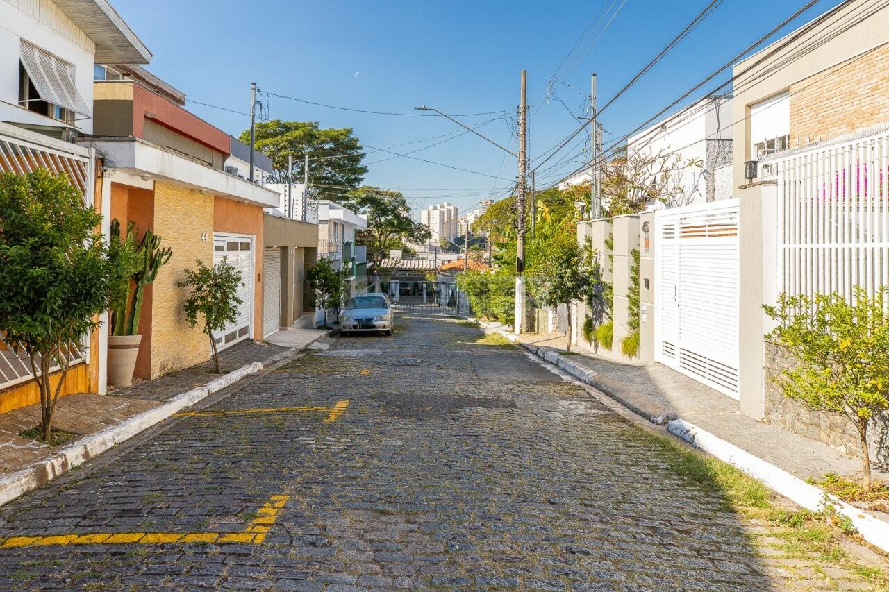 Casa Indianópolis 3 dormitorios 4 banheiros 3 vagas na garagem