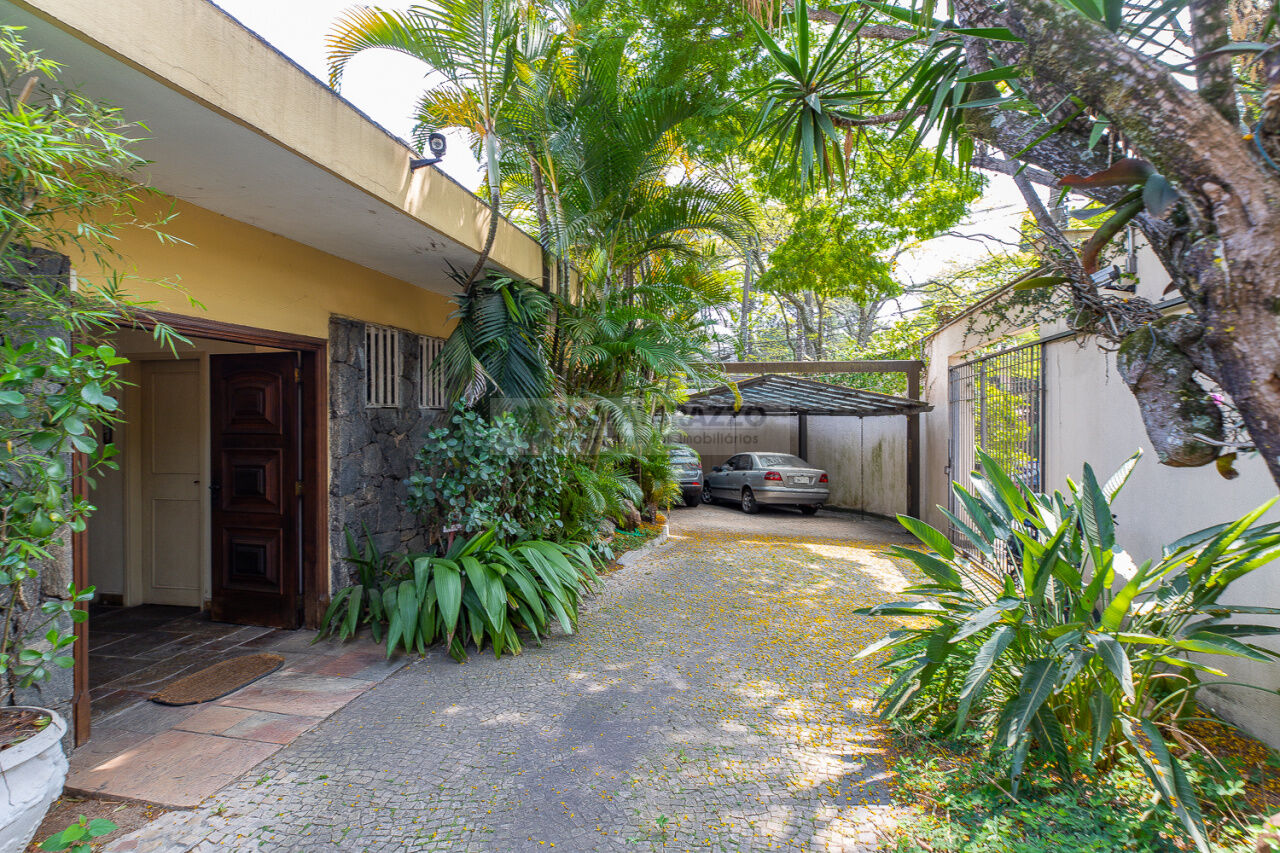 Casa Jardim Guedala 4 dormitorios 6 banheiros 8 vagas na garagem