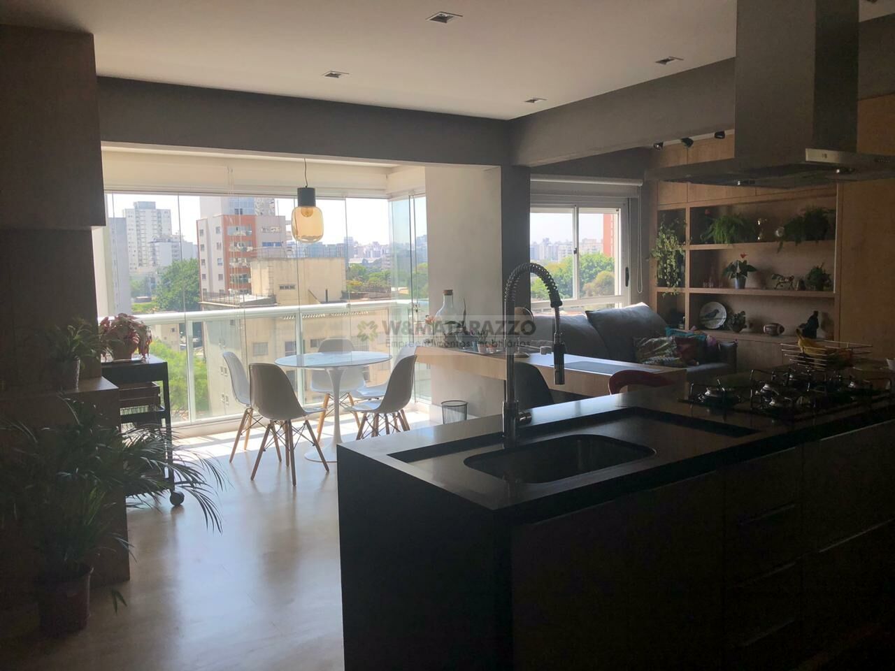 Apartamento Cidade Monções 1 dormitorios 2 banheiros 2 vagas na garagem