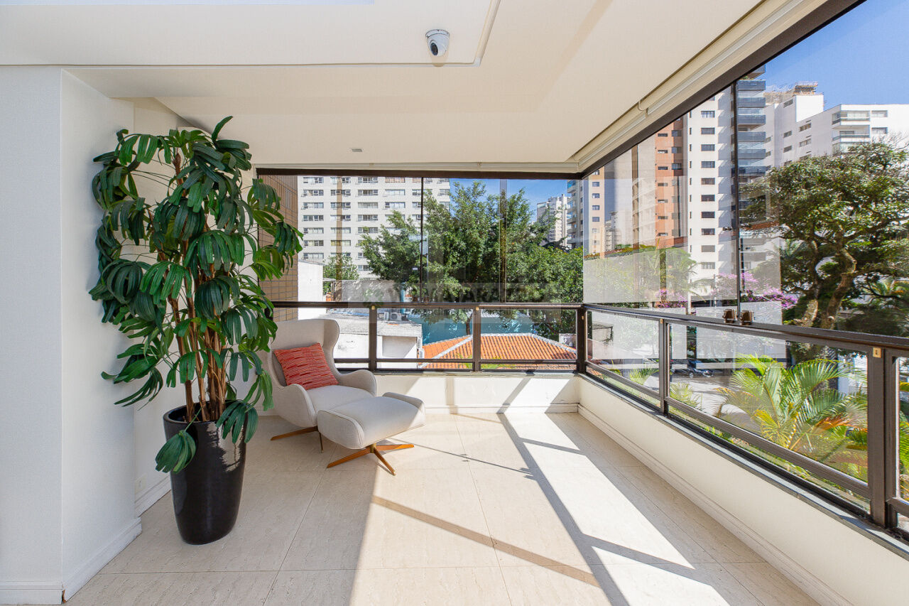 Apartamento Indianópolis 3 dormitorios 5 banheiros 3 vagas na garagem