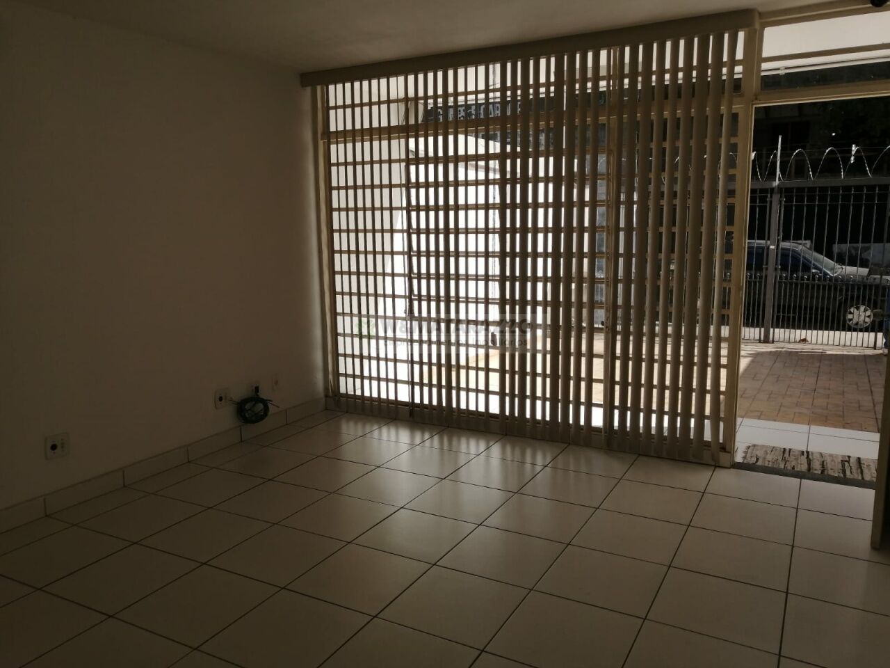 Casa comercial Vila Congonhas 2 dormitorios 3 banheiros 2 vagas na garagem