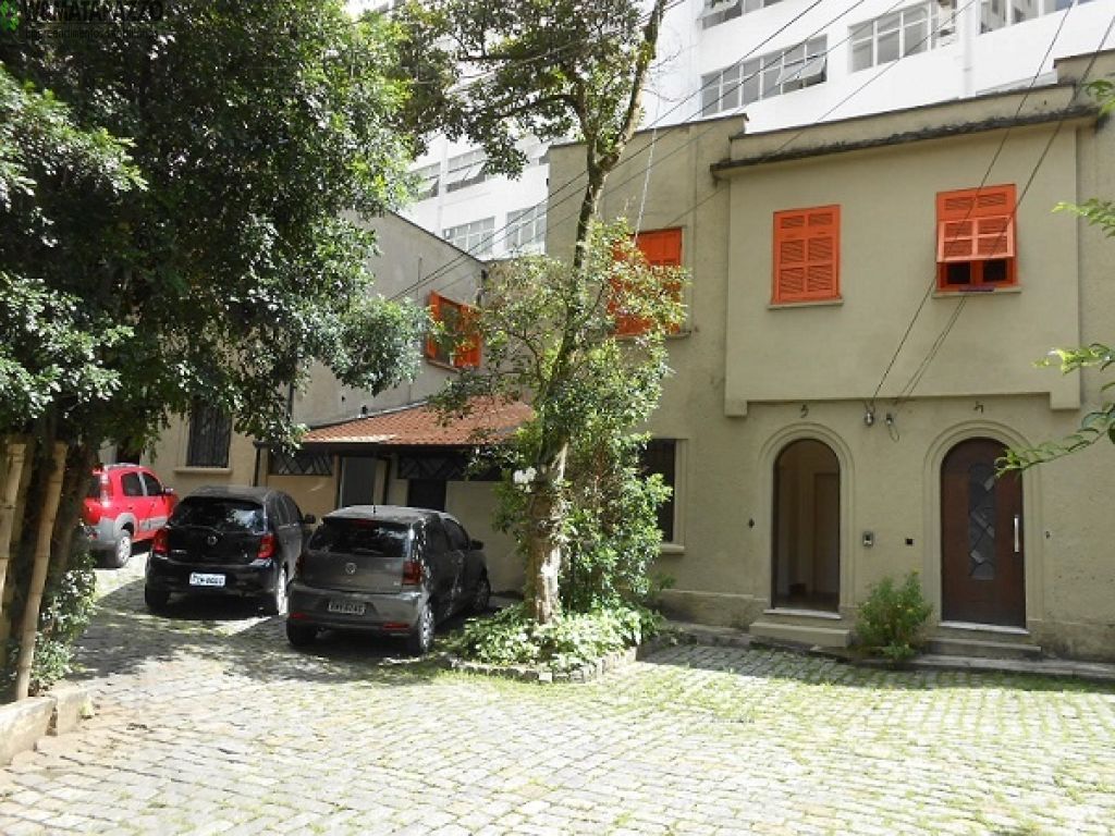 Casa comercial Higienópolis 0 dormitorios 2 banheiros 2 vagas na garagem
