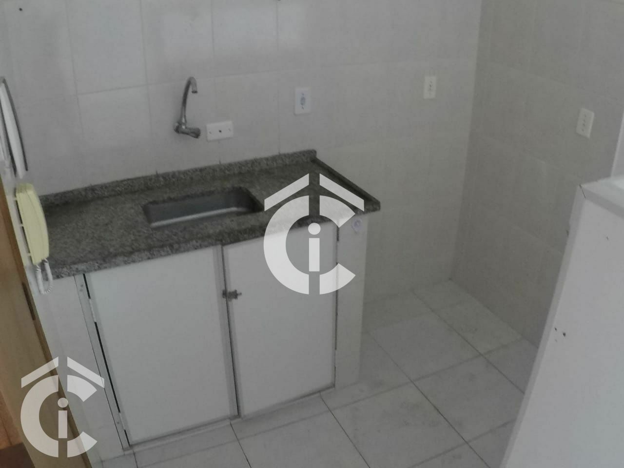 Kitnet para Locação - VILA CANERO