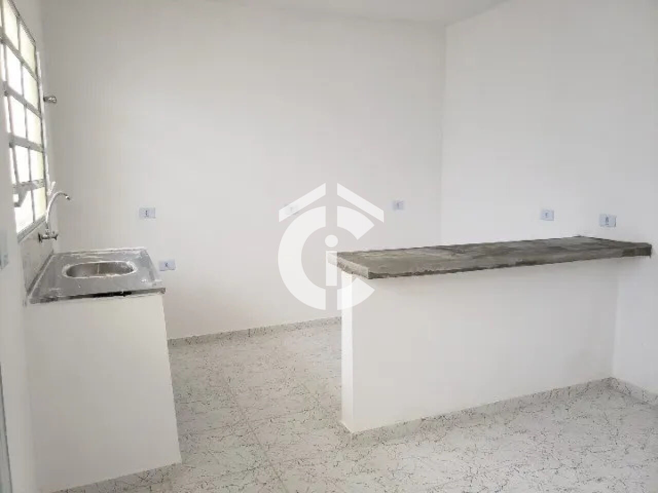Condomínio para Venda - JARDIM PORTEIRA GRANDE