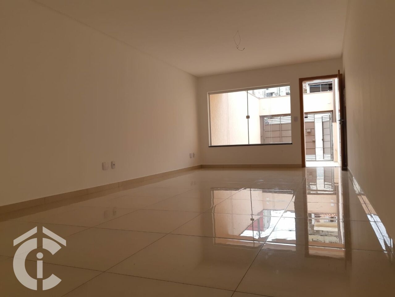 Sobrado para Venda - SÃO LUCAS