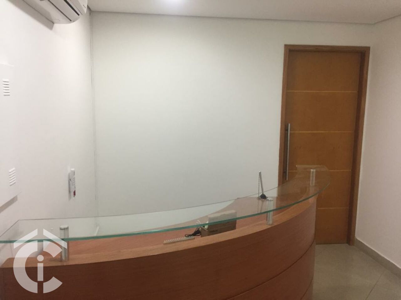 Conj. Comercial para Venda - CONSOLAÇÃO