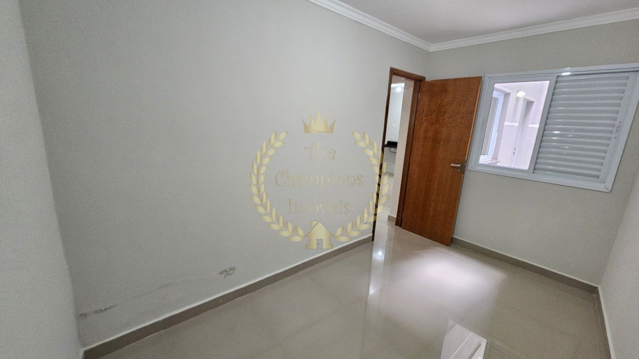 Casa de Condomínio em Vila Gustavo