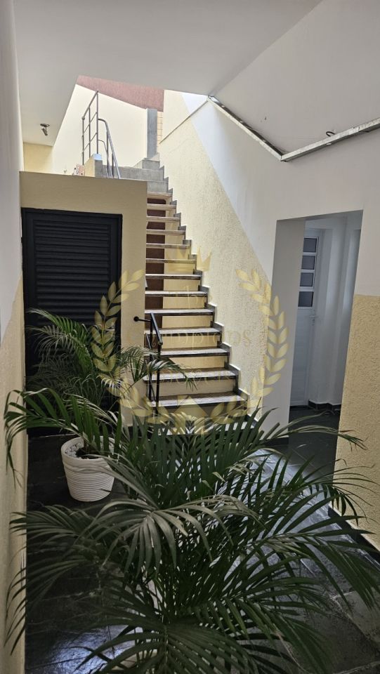 Casa de Condomínio em Jardim Japão