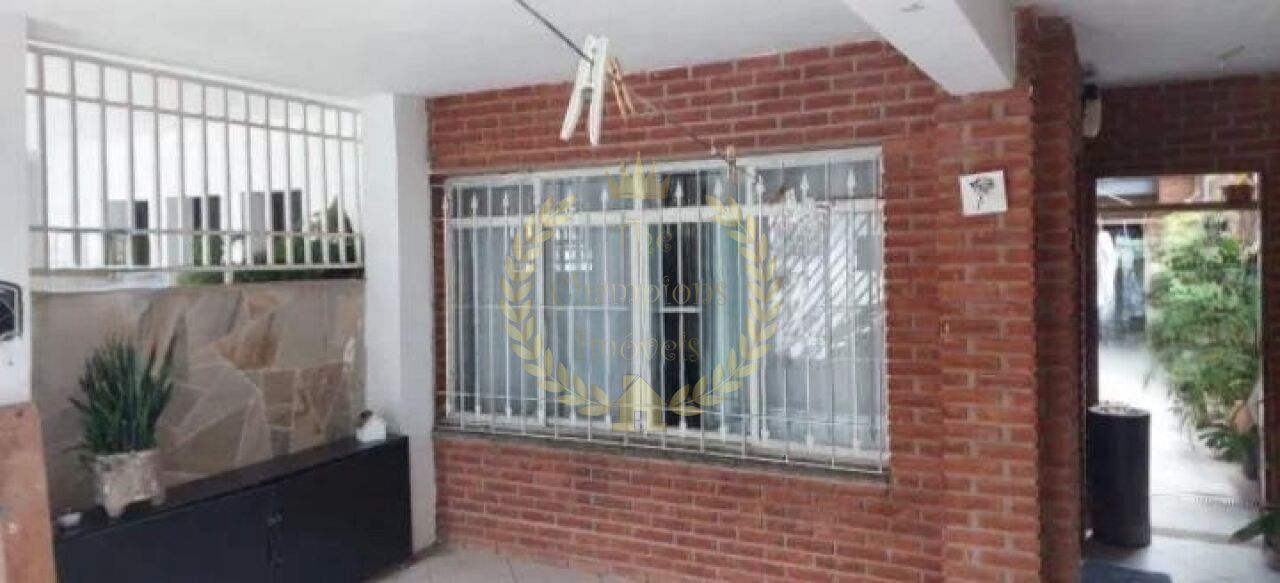 Sobrado em Vila Leonor