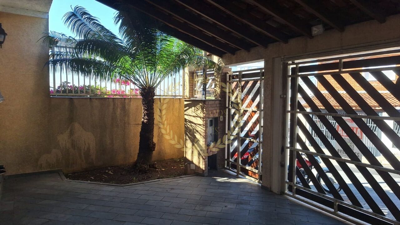 Imóvel Sobrado em Vila Nivi